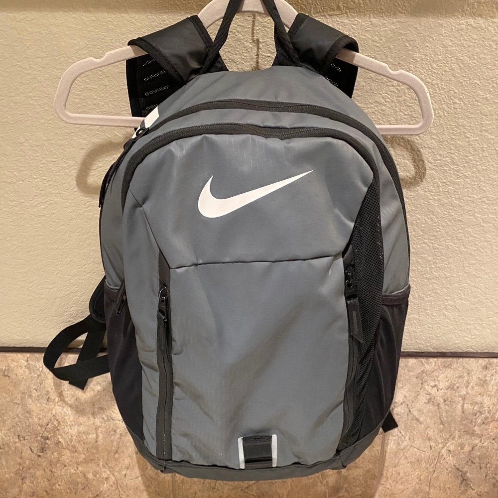 Nike pro adapt backpack
